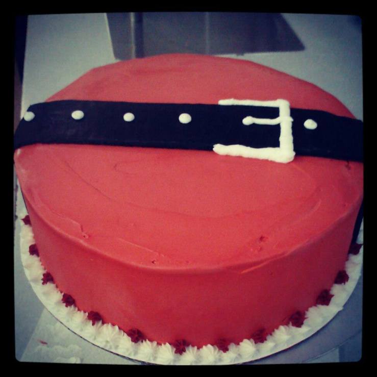 santa ice cream cake 